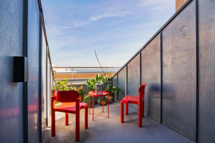 VIEW ! Penthouse historical center with 3 terasses amazing river view