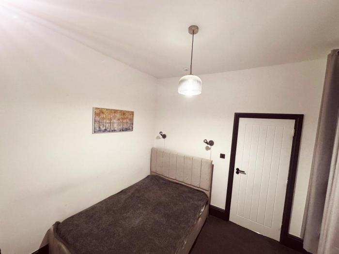 Stylish Two Bedroom Apartment, Moseley