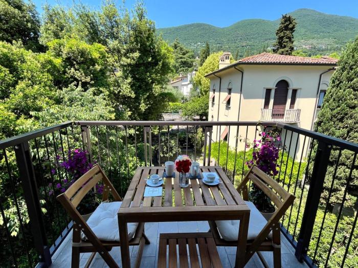 Residence Villa Alba - B&B Suite Disposition 555 Al Vittoriale