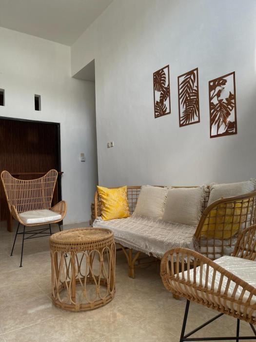 Saren Muding, Vacation Home