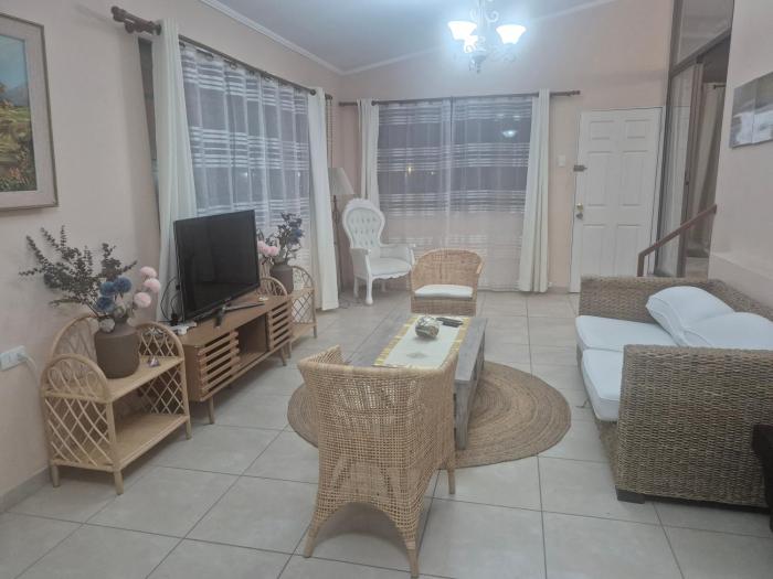Casa completa e independiente en 2 piso