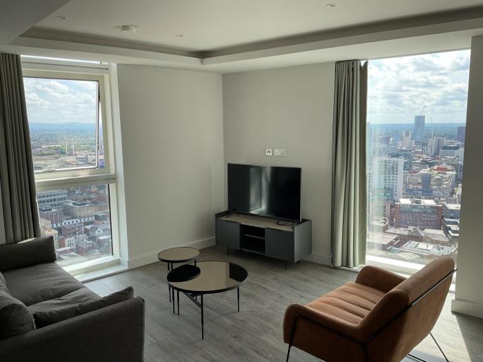 Cloud32 - Luxury Two Bedroom Apartment in Manchester City Centre with Skyline Views