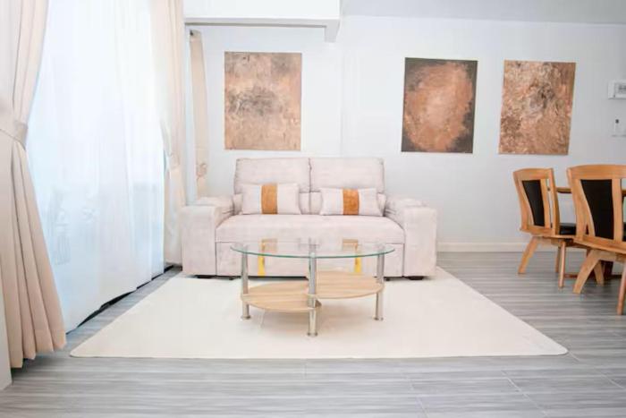 Modern 2 bedroom House Near Rawai beach, Teera House