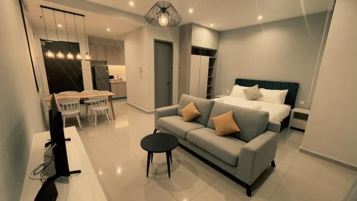 Penang HomeStay at Iconic Regency