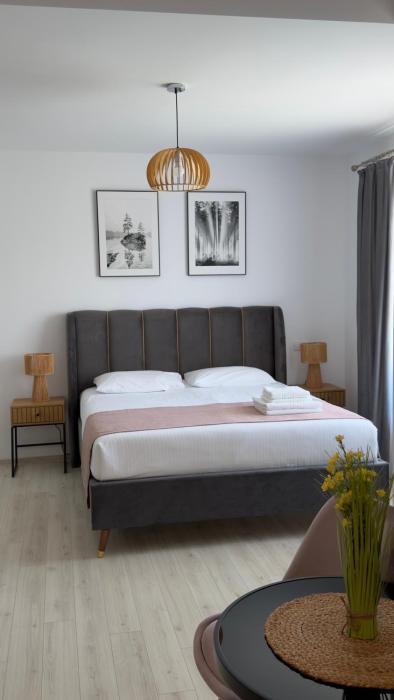 Mountain Stay Aparthotel Brasov with Private Parking