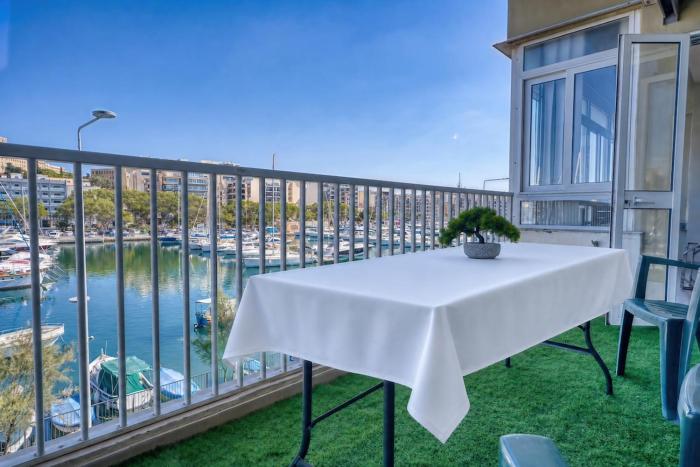SeaFront YachtView VallettaView