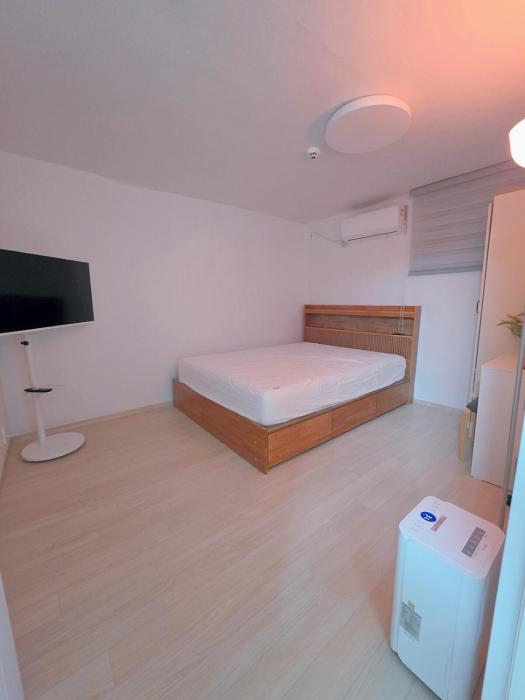 City House, a 10-minute walk from Sangil Station