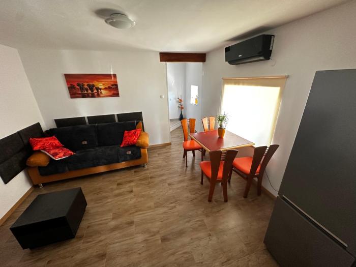 Apartment Dinko