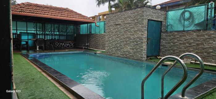 Gold Villa