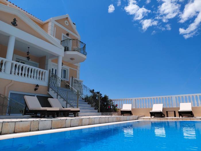 Irinis Villa