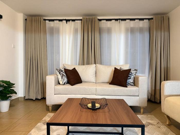 Spacious 2BR Near Two Rivers Mall