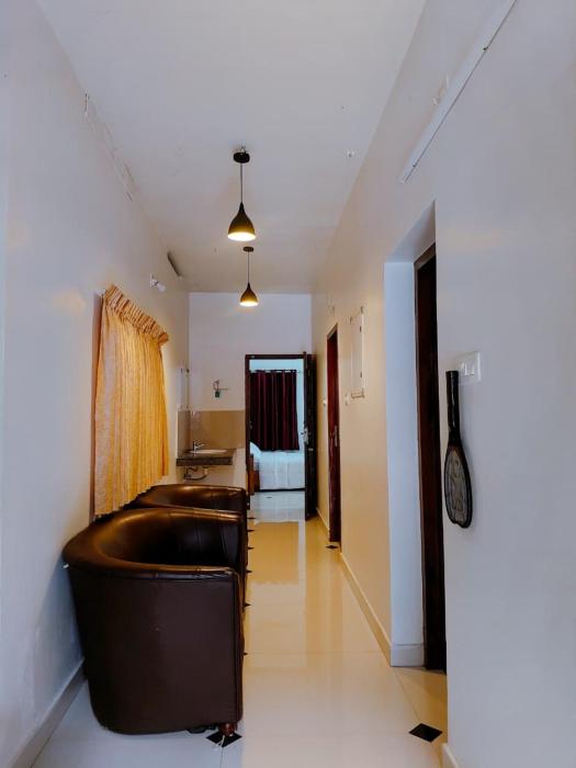 J & J Residential Homestay