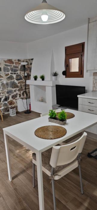 Antonis House Makri