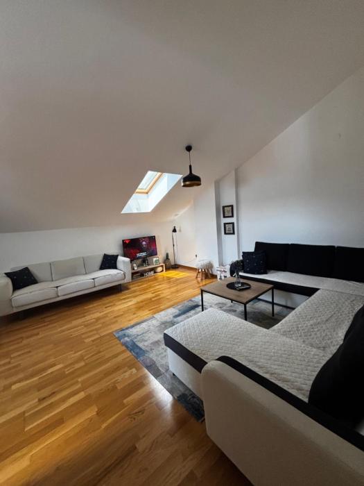 Aerodrom Apartment Ana
