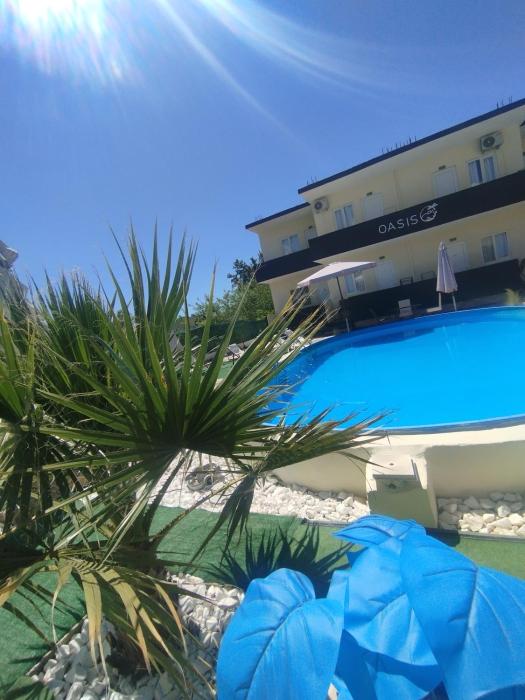 Oasis luxury apartments