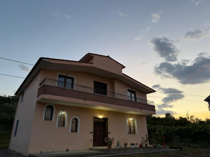 Spacious Villa Near Airport Tirana - Preza Area