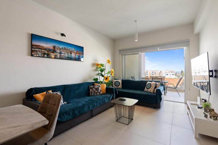 The Icon 103 - Luxury 2BR Sea View with Pool, Mythical Seas - Protaras