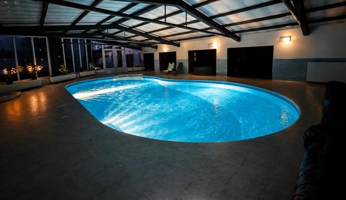 Family Apartment Staňkov, Pool, Sauna & Playground