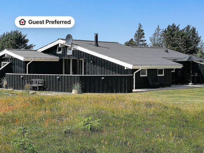 9 person holiday home in Løkken-By Traum