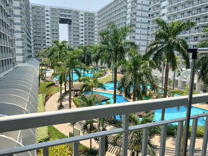 Estor Staycation