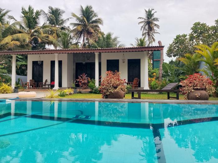 Villa Conch by Om