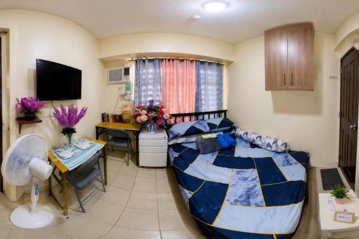 Urban Deca Mandaluyong Suite