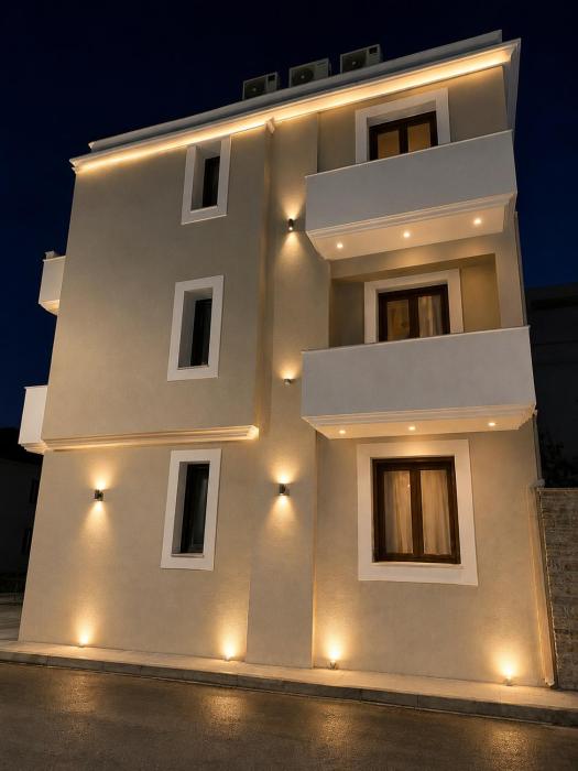 Almeta Apartments Port