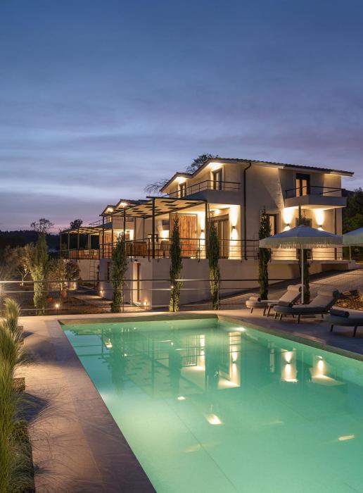 Enos Retreat Villas