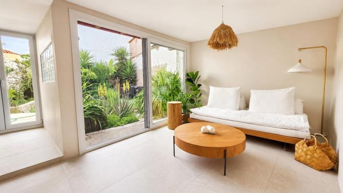 Elegant Stone House with Garden in Archanes