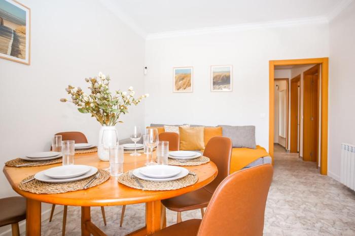 Ponent Stylish Center Apartment Near Nightlife