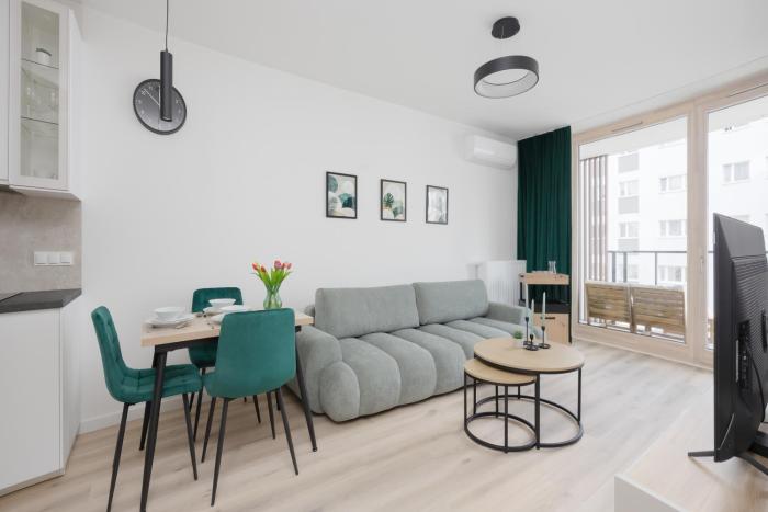 Studios Chmielna Duo in the Centre of Warsaw near Varso Tower with Parking by Noclegi Renters