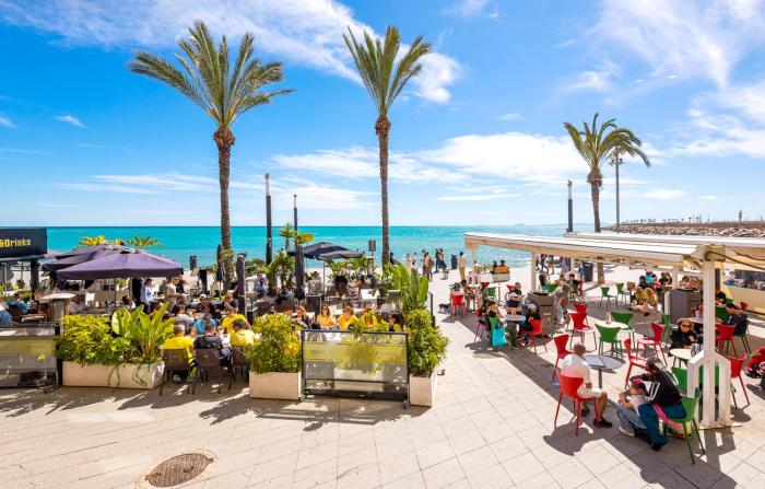 Marinasunbeach Primera linea La Cantina