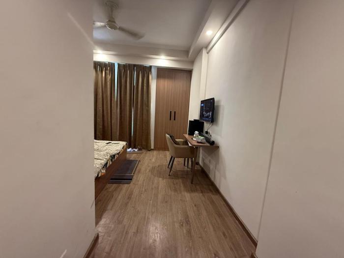 14th Floor Studio Apartment ITC Omaxe, Alpha 2