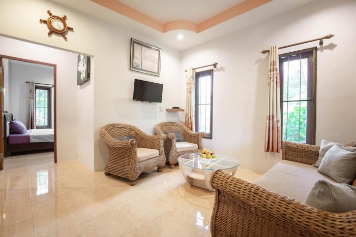 Two-room house on Bangtao 27