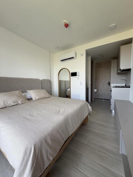 Luxury suite 2 minutes from the beach and airport