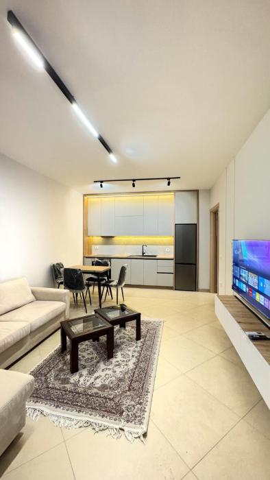 Elegant 2BR with Garden & Outdoor Space