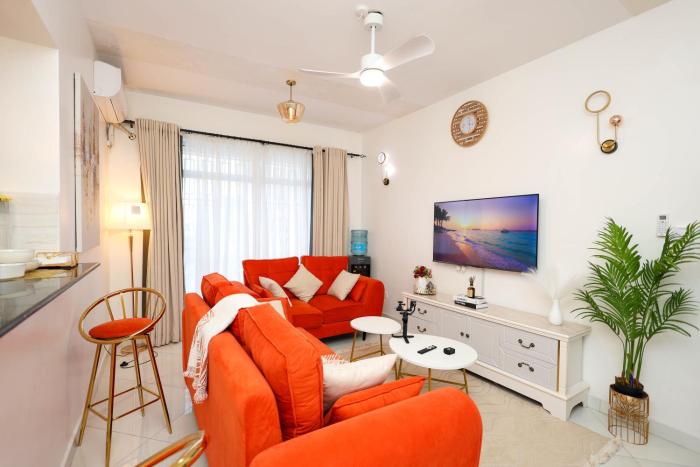 Modern 2BR Apartment in Mombasa CBD with 2 Bathrooms & Balcony near Airport & Old Town