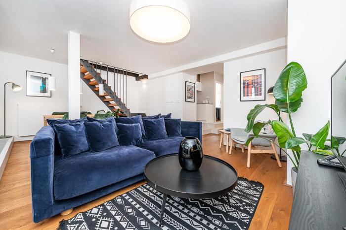 Elegant 2BDR with Terrace near National Theatre