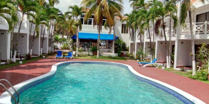 Ocean Waves at Chrisanns Beach Resort