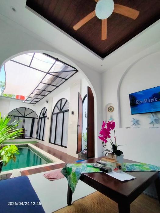 2 BR villa incl motorbike to use