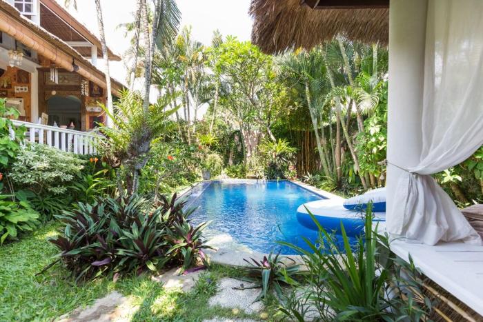 Charming 2BR Villa, private Pool, Lush Gardens, Cozy Escape - Villa Taje