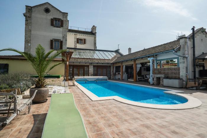 Villa Malom Luxury Resort