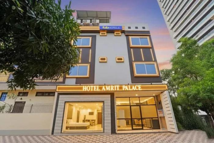 FabHotel Amrit Palace