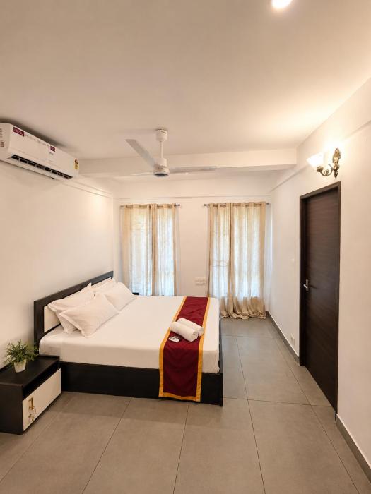 Zenora Suites