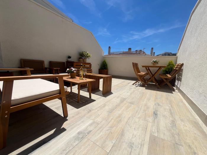 Céntrico Ático Duplex Piscina 3 dormitorios - Julio y agosto entradas y salidas en SABADO
