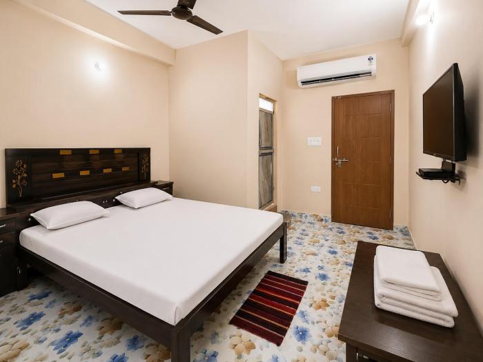 Hotel O Omkareshwar Mahadev