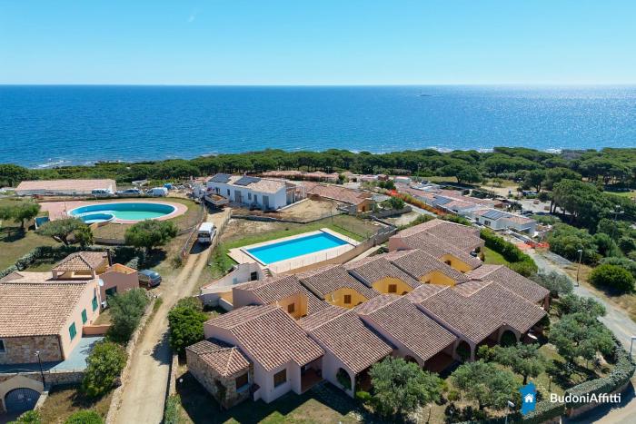 residence baia sant anna con piscina