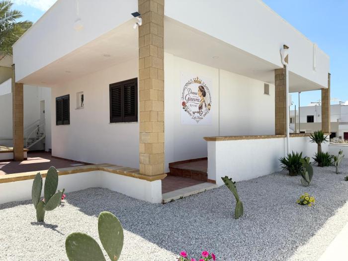 Donna Ginevra Rooms - A soli 300m dalla Spiaggia