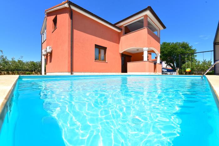 Apartment Danica 2433