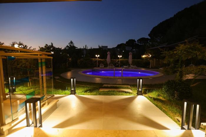 Blue Coast Villa -Perla Resort